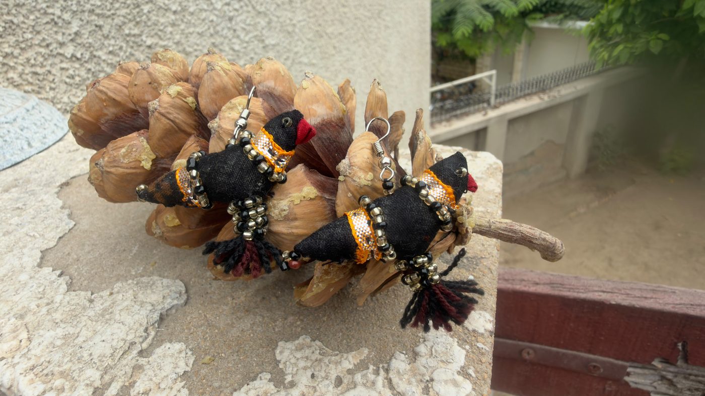 Fabric bird earrings, black