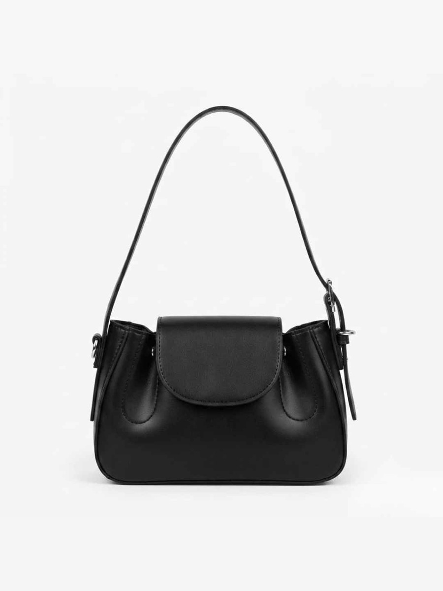 Oval crossbody bag, black